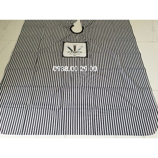 Khăn Choàng Cắt Tóc Nam Barber Mẫu Sọc Trắng Đen Vải Tốt, Áo Choàng Cắt Tóc Barber Khổ Lớn 160 x 140cm.(Ảnh thật)