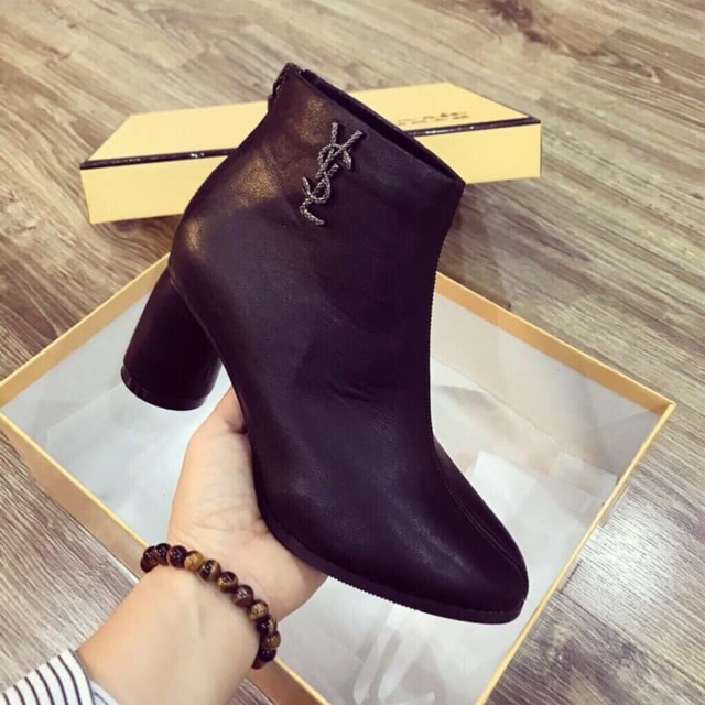 Boot cổ ngắn