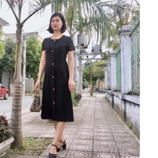 Đầm A giả nẹp cúc trang trí trung niên