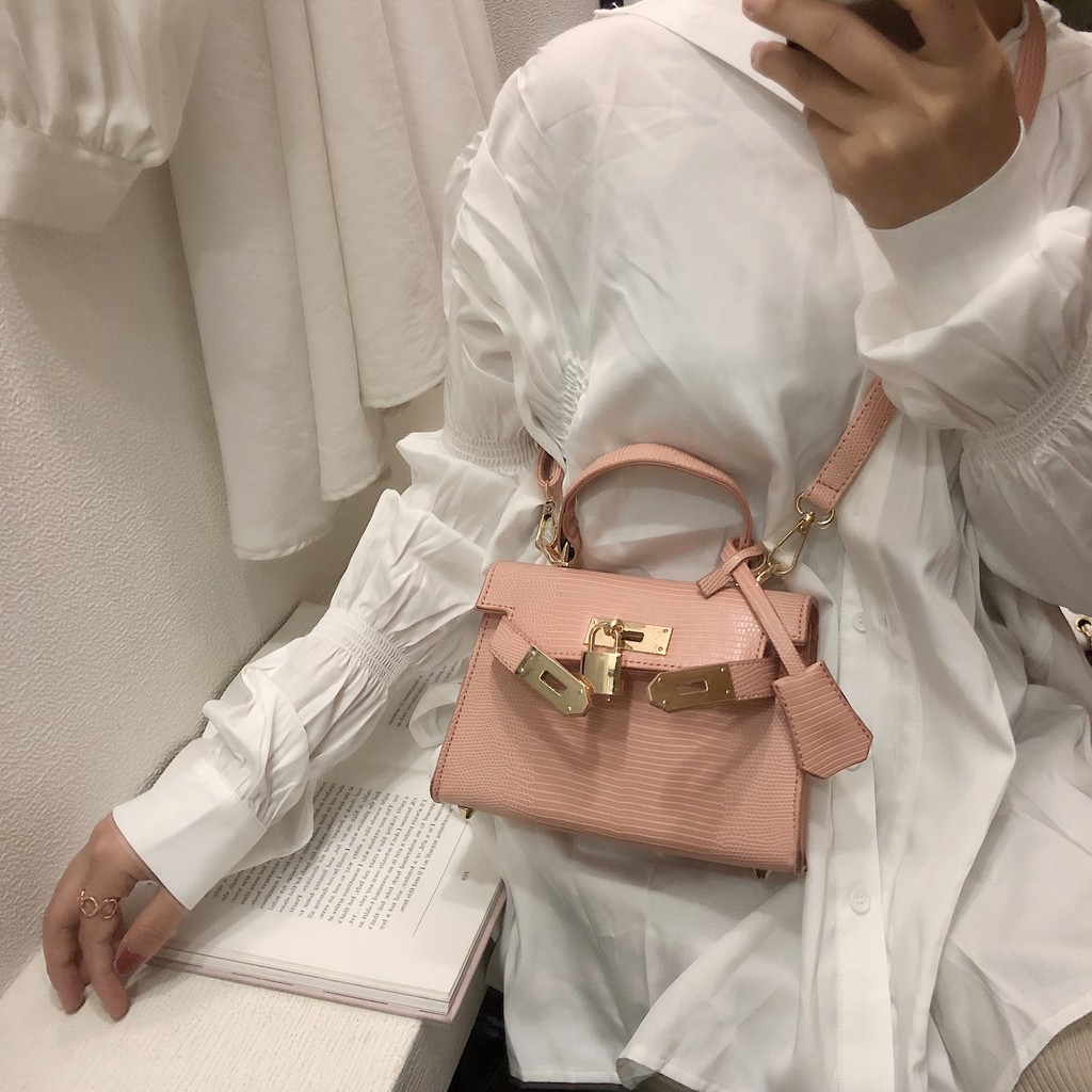 Túi xách  nữ da sần  kèm khóa móc phong cách Hàn Quốc -MA160