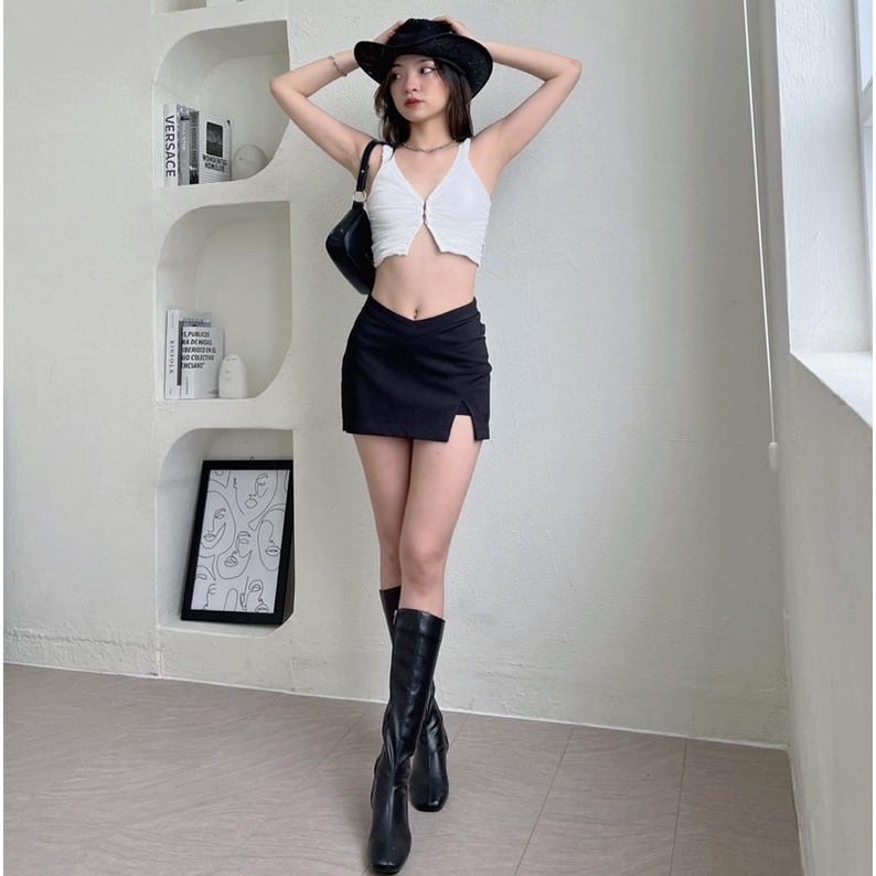 MINI SKIRT 1/ CHÂN VÁY NGẮN XẺ TÀ EO CHỮ V TÔN DÁNG