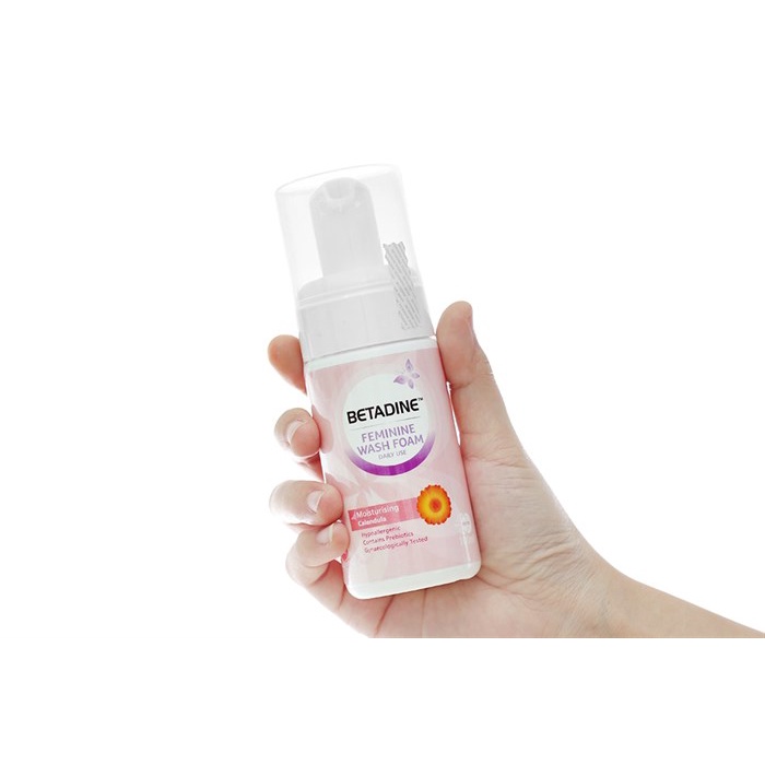 Bọt vệ sinh phụ nữ Betadine Moisturising Calendula kháng khuẩn 100ml