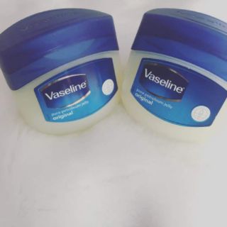 Sáp dưỡng ẩm vaseline 100ml