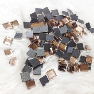 Hạt đá ủi xoàn hong kong hình vuông tráng gương đá ủi nhiệt đính kết trang phục size 6li