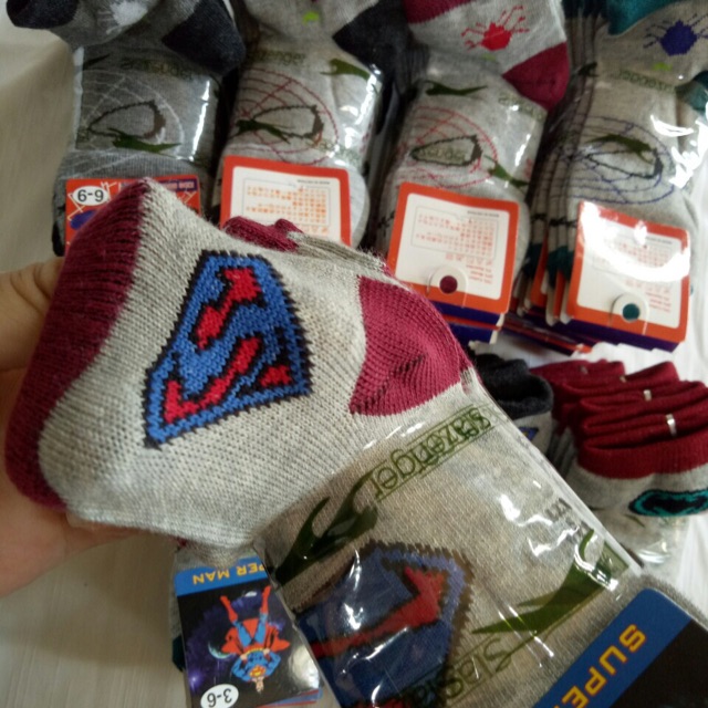 Tất bé trai spider man