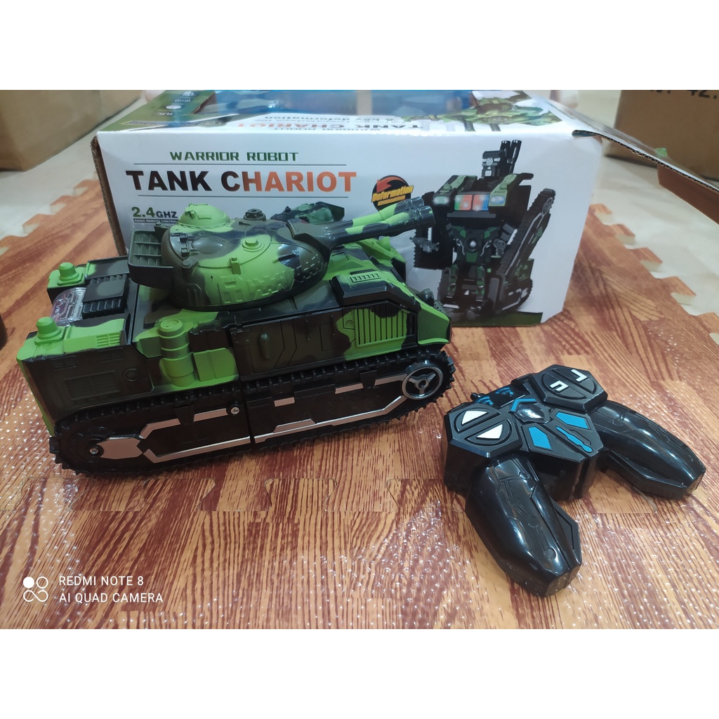 Đồ Chơi Xe Tăng Điều Khiển Và Biến Hình Robot Có Đèn Và Nhạc Cho Bé Từ 3 - 6 Tuổi
