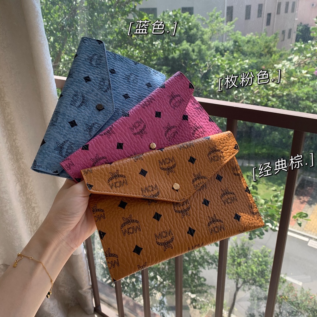 M * CM Túi Xách Tay Hình Bao Thư In Logo Quá Khổ Cổ Điển