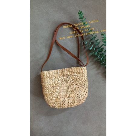 Túi Cói, Túi Xách Lục Bình Quai Đeo Simili Nút Cài Xinh Xắn - Giỏ Lục Bình TXLBQSNTXLTK09