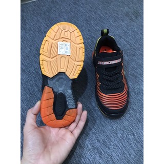 Giày xuất dư Skechers