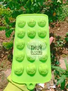 Khuôn silicon 15 hoa hồng