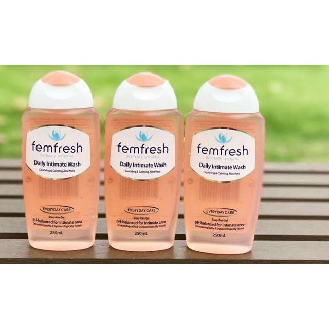 NƯỚC RỬA VỆ SINH PHỤ NỮ FEMFRESH ÚC 250ml