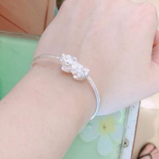 Lắc tay cứng bạc
