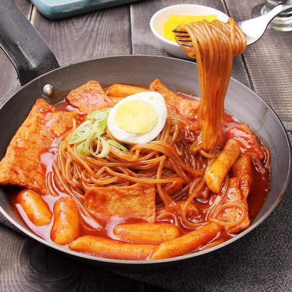 Tokbokki hình sao hoa tim 500g