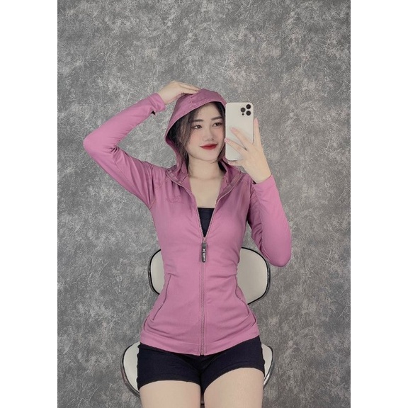 Áo Khoác Thể Thao Nữ Ôm Body. Size M L XL. Có 2 Túi Ngoài Dây Kéo