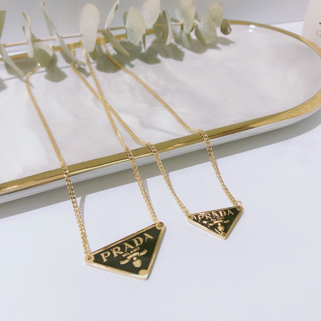 Vòng cổ Mặt Tam Giác Thời Trang Hiệu Prada