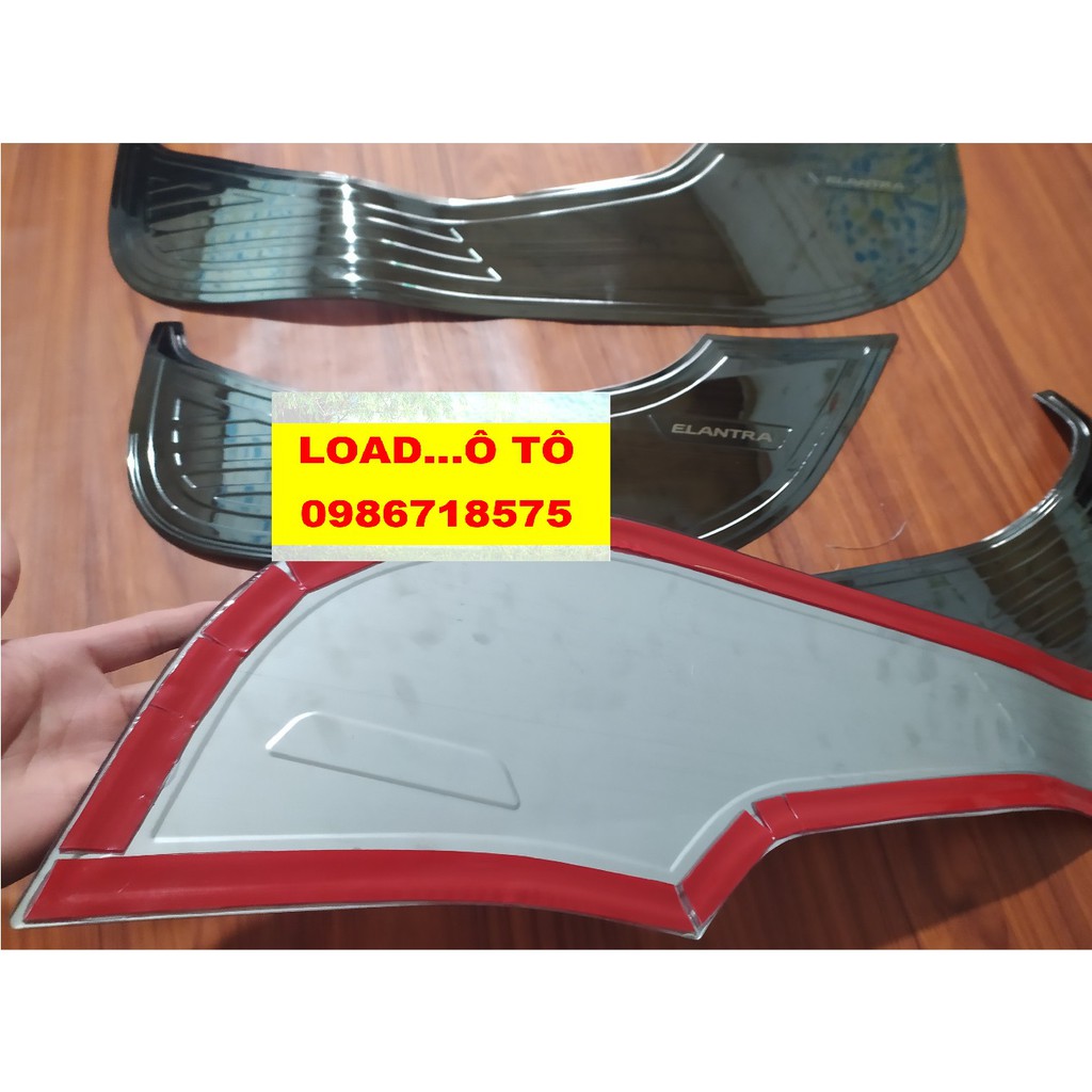 Ốp Tapli cánh cửa Titan Xe Elantra 2022-2018 Chất Liệu Titan Cao Cấp