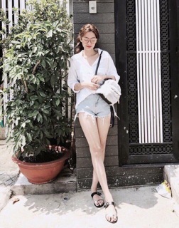 Áo sơ mi trắng linen oversize trơn cá tính cho nữ