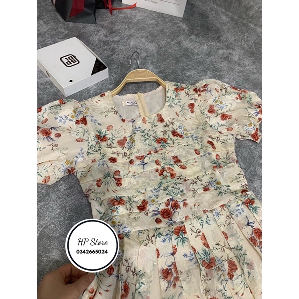 (Siêu Hót) Váy kem hoa đỏ xếp ly ngực  tay bồng tiểu thư điệu đà (kèm ảnh thật) | BigBuy360 - bigbuy360.vn