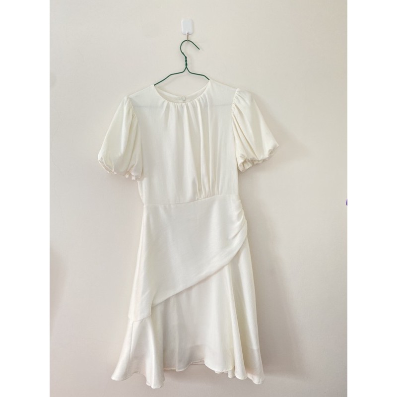 Thanh lý váy Dchic size S