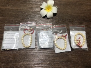 Vòng dâu tằm cho bé