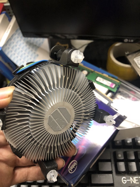 Fan cpu new và cũ hàng bóc máy. | BigBuy360 - bigbuy360.vn