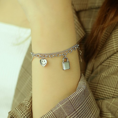 Lắc Tay 2 Tầng Hình Ổ Khóa Titan Ko Đen TT 3195