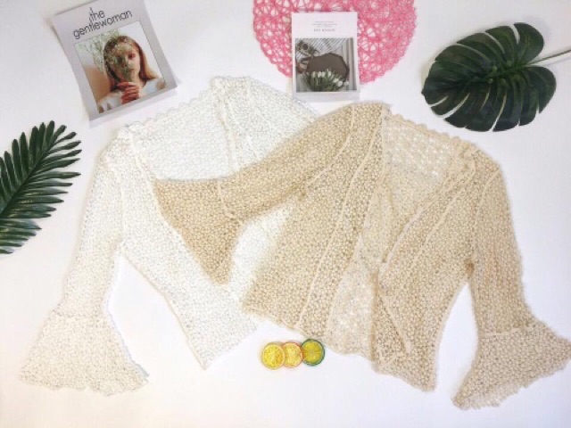 Khoác ren lưới đi biển 2 loại tay loe và tay suông