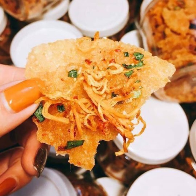 CƠM CHÁY LẮC KHÔ GÀ LÁ CHANH - FREE SHIP - HŨ 500GR | BigBuy360 - bigbuy360.vn