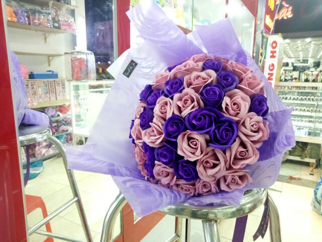Bó hoa hồng sáp 50 bông đủ màu