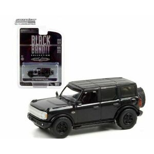 (Premium bánh cao su) Xe mô hình GREENLIGHT BLACK BANDIT SERIES 25 1:64 2021 BLACK FORD BRONCO WILDTRAK