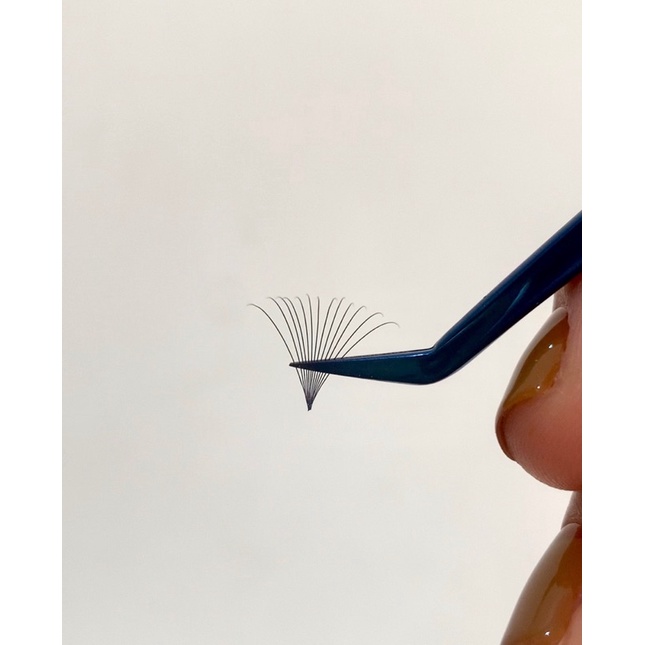 Nhíp HOA HỒNG ĐEN made in Japan