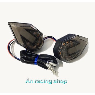 Đèn xi nhan xe kiểu mũi tên