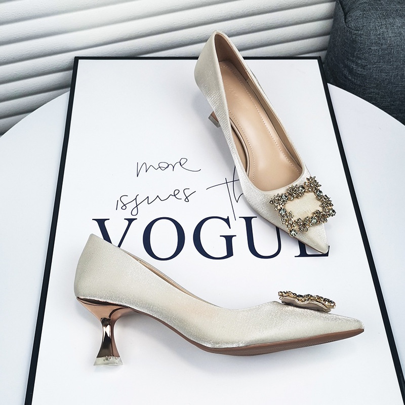 Giày Cao Gót Mũi Nhọn Màu Đỏ Thời Trang Xuân Mới 2022 Cho Cô Dâu