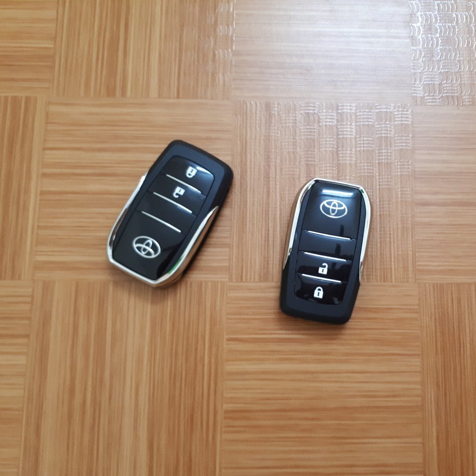 Vỏ chìa khóa gập cao cấp cho xe ô tô Toyota Vios