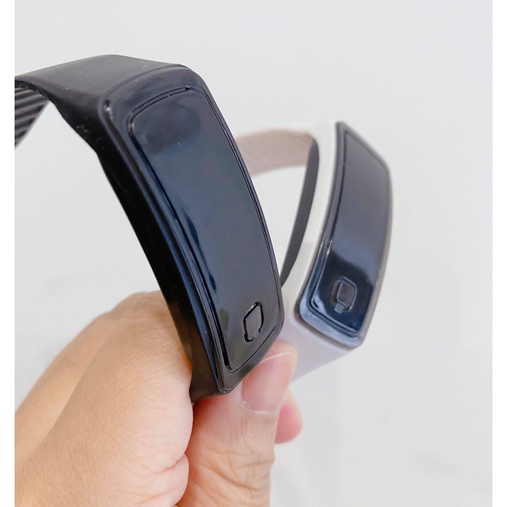 Đồng hồ điện tử thể thao dành cho trẻ em | BigBuy360 - bigbuy360.vn