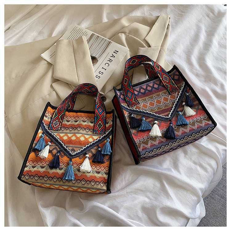 Túi xách thổ cẩm phong cách vintage