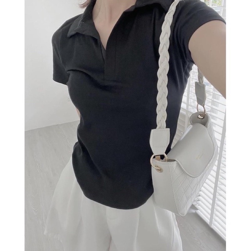 Áo Polo Croptop Nữ Vạt Bầu Cồ Bẻ Đen Trắng Tay Ngắn