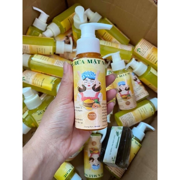 SỮA RỬA MẶT NGHỆ TÂM TÍT