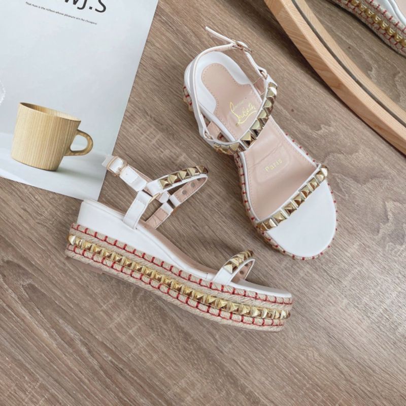 Dép đế xuồng louboutjn