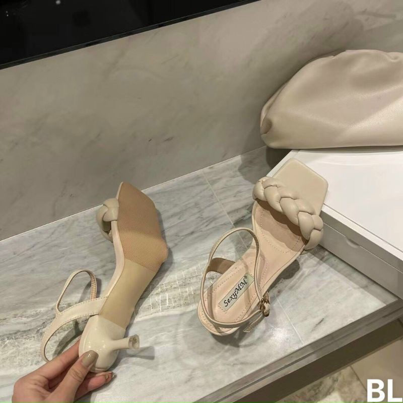 TvL(ẢNH THẬT) Sandal 5p Quai Tết Sexy Da Siêu Mềm Êm Fullbox Cao Cấp