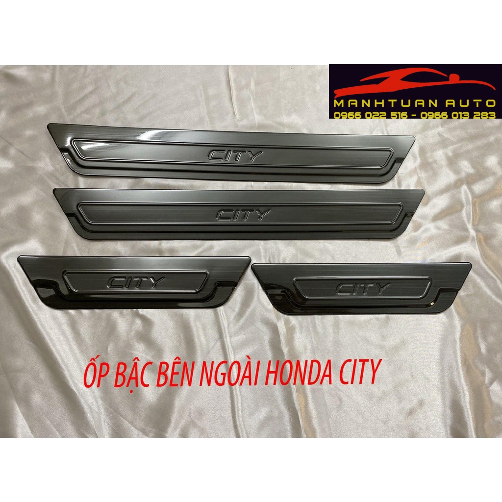 Ốp bậc chân trong, ngoài xe Honda City 2015 - 2022 chất liệu Titan cao cấp