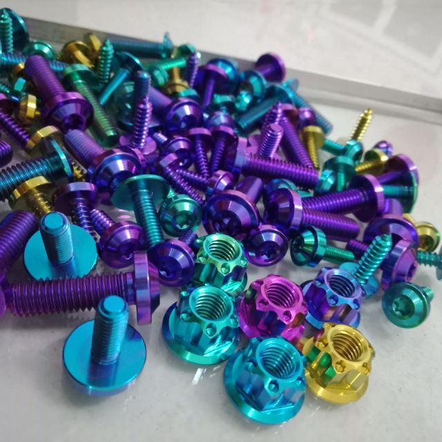 Con tán 10li titanium GR5 gắn  đĩa  tải  winner