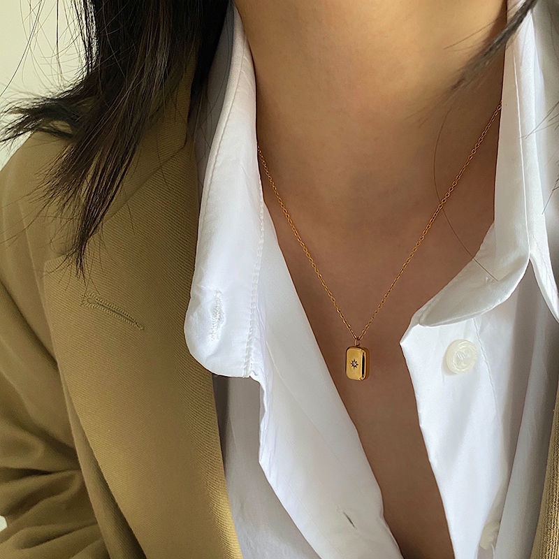Đồng Hồ Đeo Tay Mặt Vuông Thời Trang Cho Nữ