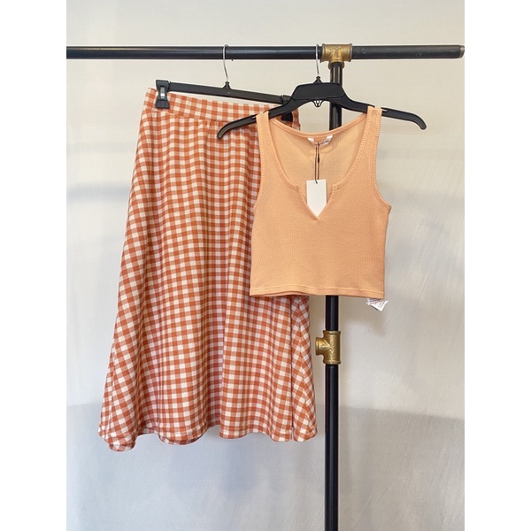 Áo croptop Supre’