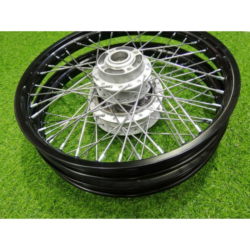 Bánh căm yamaha Sirius Jupiter 1 thắng đĩa trước thắng đùm sau phanh cơ,đùm sơn bạc căm mạ crom niềng nhôm đen thái