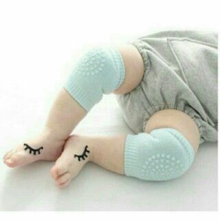 Tất bịt đầu gối cho bé