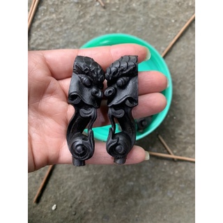 Chân quỳ lồng chào mào