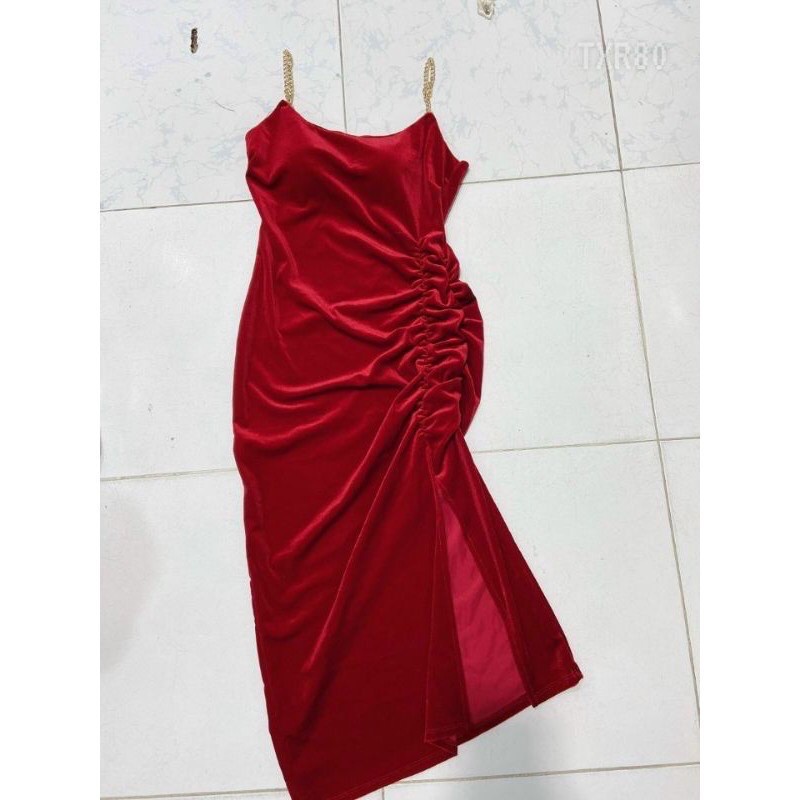 Đầm nhung 2 dây xích xẻ tà nhúng, đầm xẻ tà | BigBuy360 - bigbuy360.vn