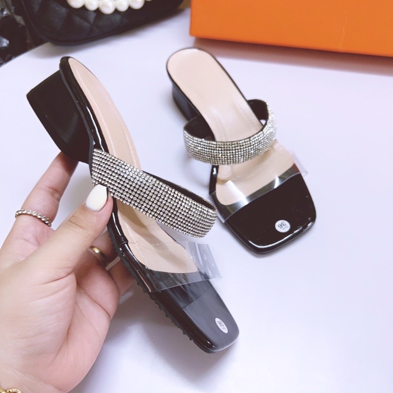 Bán Sỉ-Hàng Sẵn- Dép quai ngang trong phối quai đá sang chảnh gót 2cm