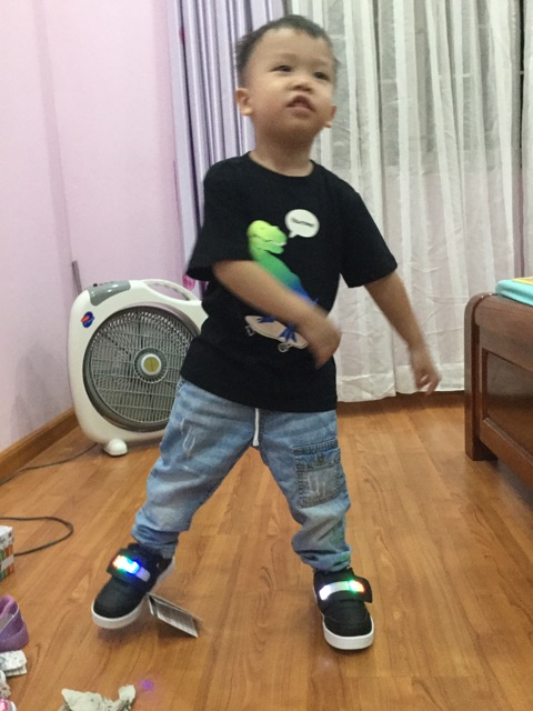 Giầy Footy xuất Âu made in Việt Nam